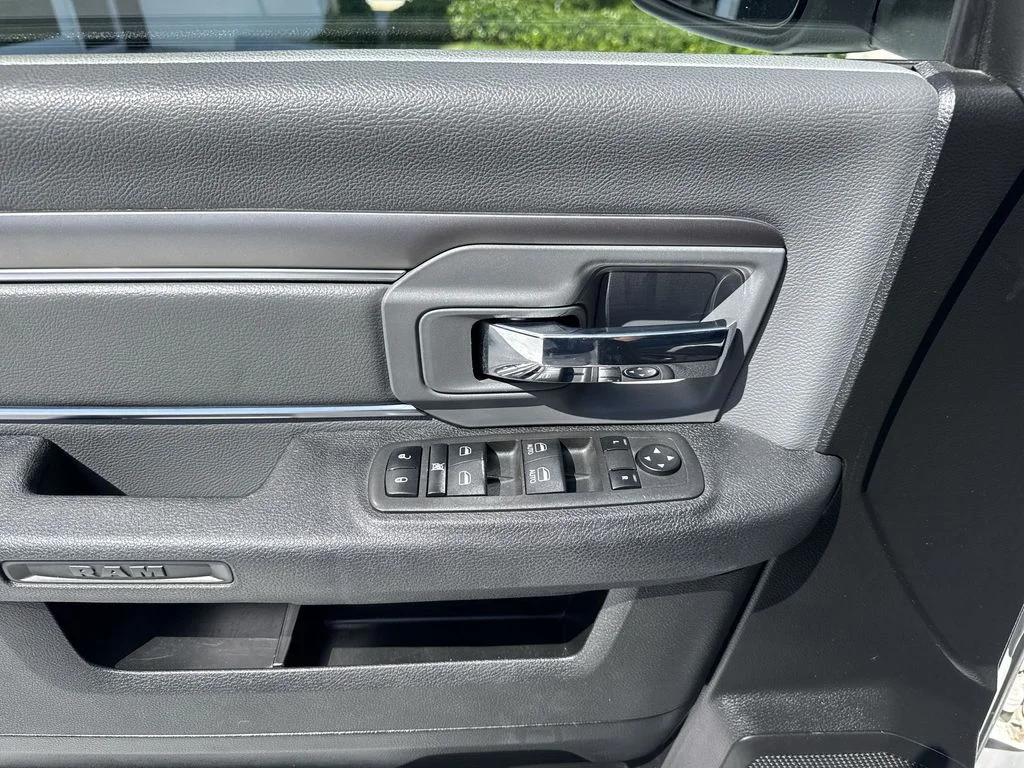 Used 2022 Bright White Clearcoat Ram SLT image 39