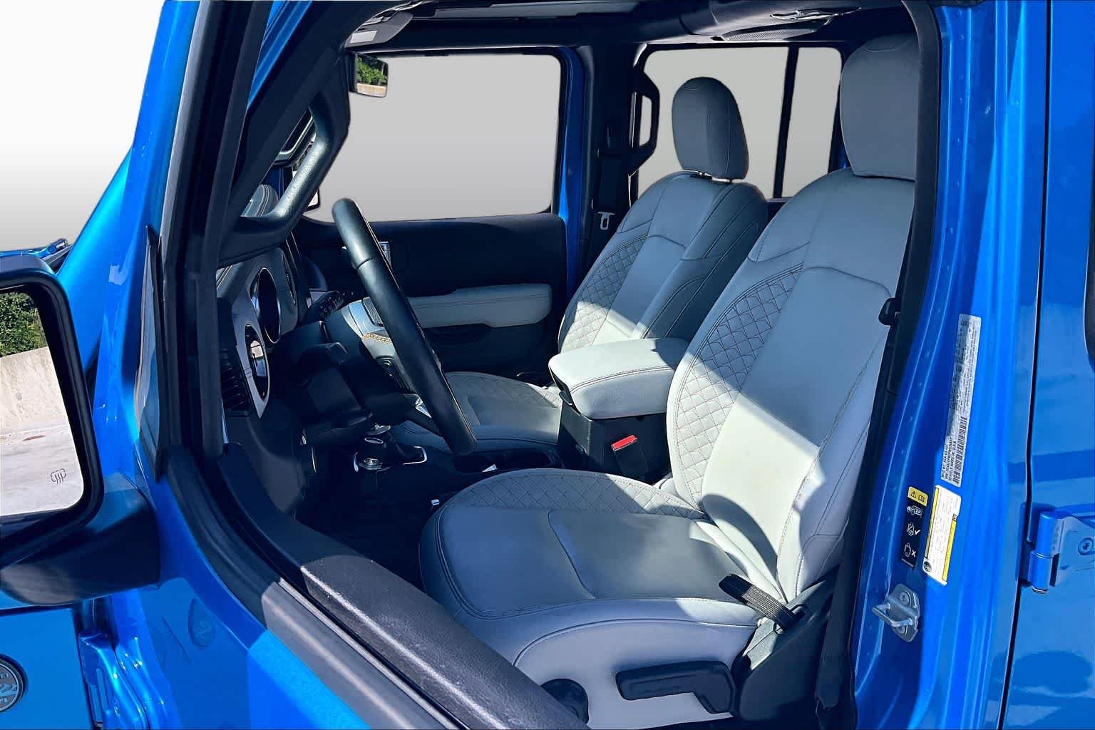 Used 2023 Hydro Blue Pearlcoat Jeep Sahara High Altitude image 8