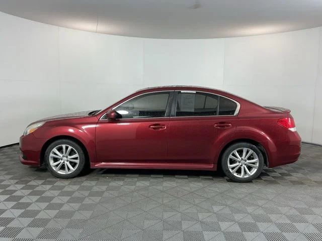 Used 2013 Red Subaru 2.5i image 8