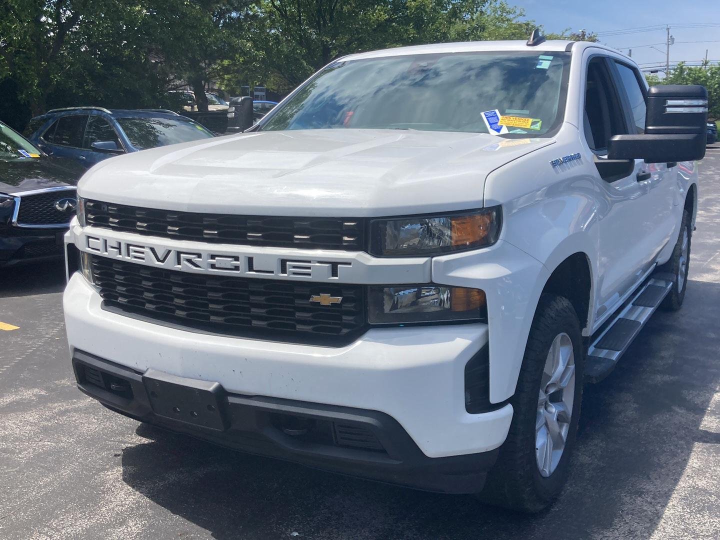 Used 2021 Summit White Chevrolet Custom image 3