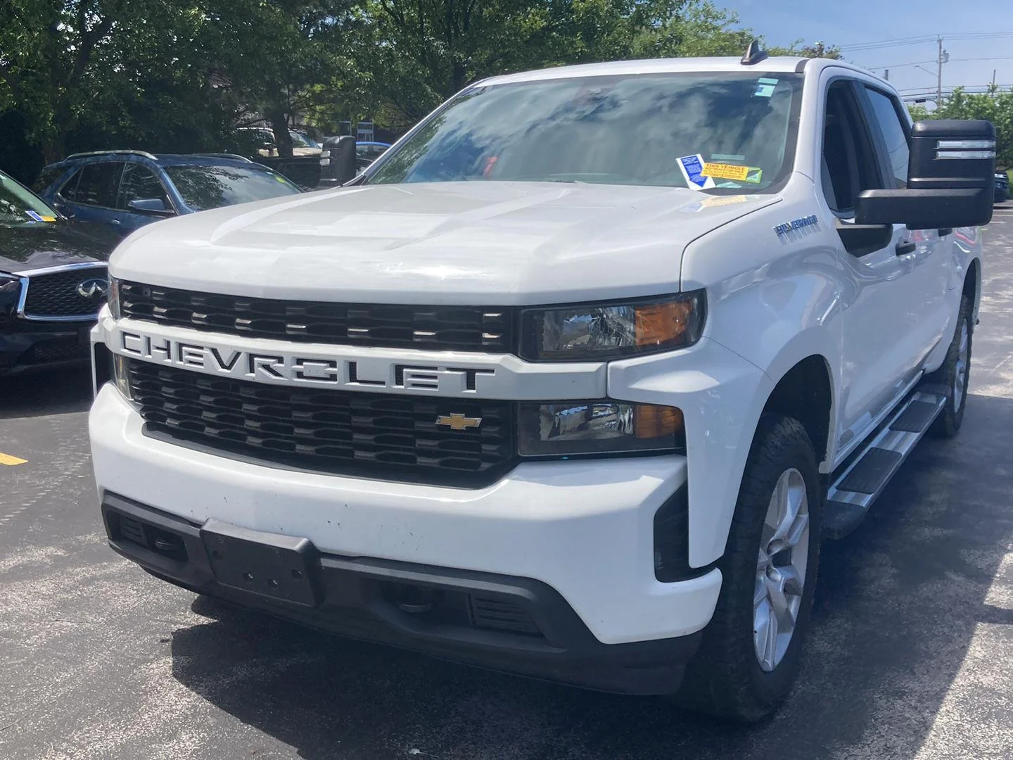 Used 2021 Summit White Chevrolet Custom image 3