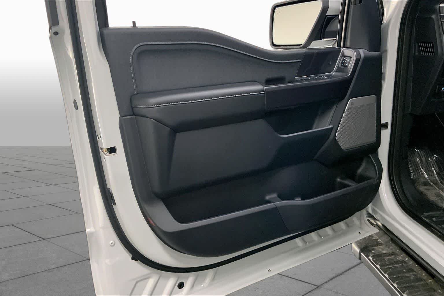 New 2026 Avalanche Ford Lariat® image 9