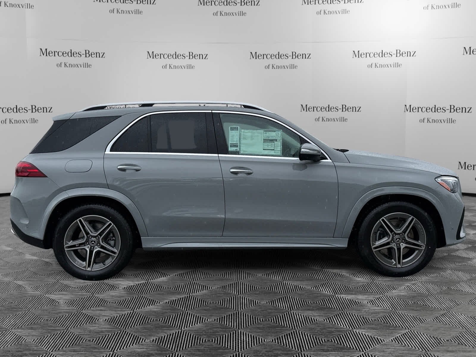 New 2026 MANUFAKTUR Alpine Grey Mercedes-Benz GLE 350 image 6