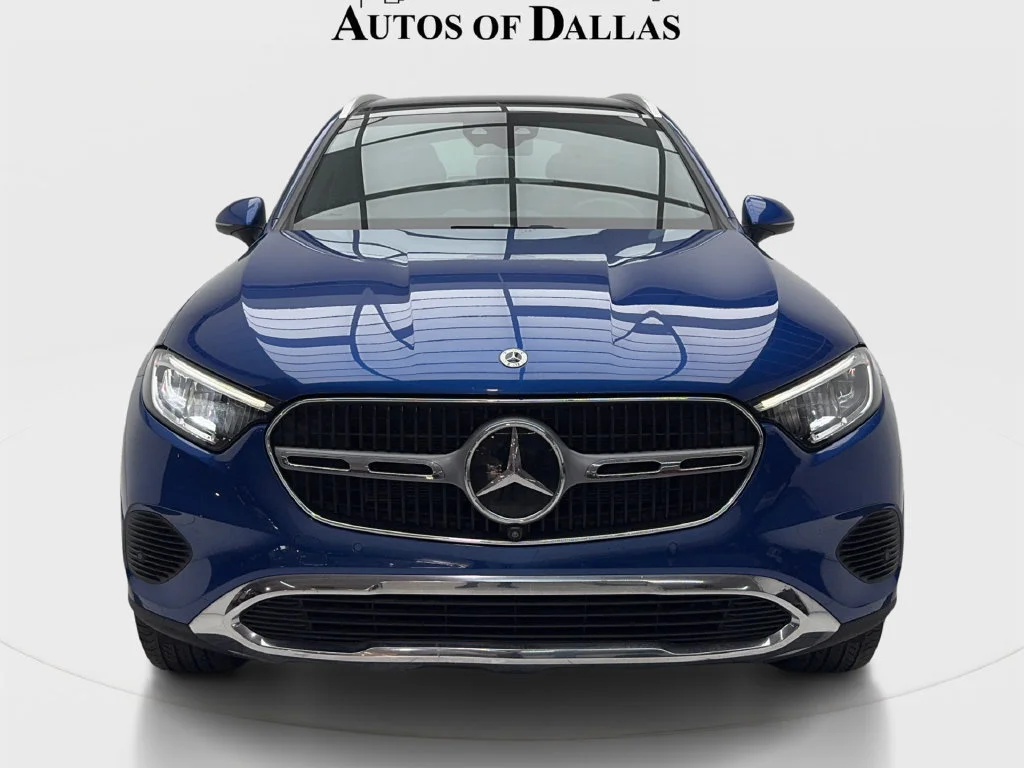 Used 2023 Blue Mercedes-Benz GLC 300 image 4