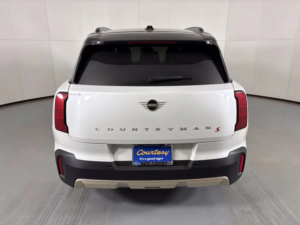 Used 2025 White MINI Iconic image 7