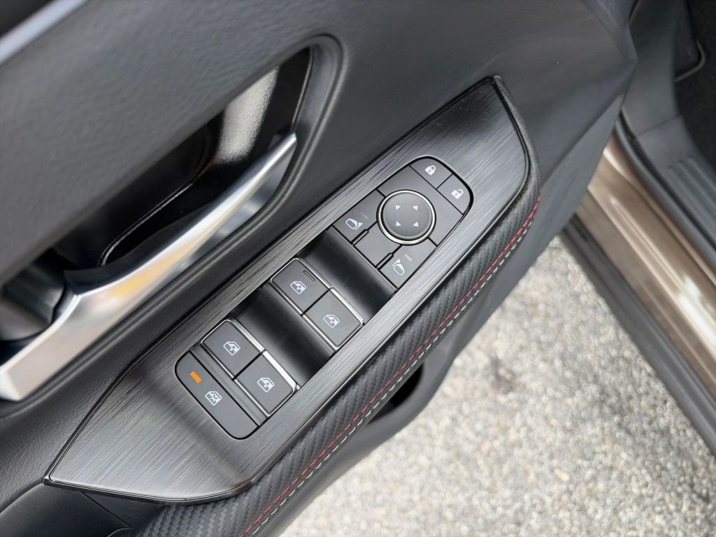 New 2026 Canyon Bronze Metallic Nissan SR image 12