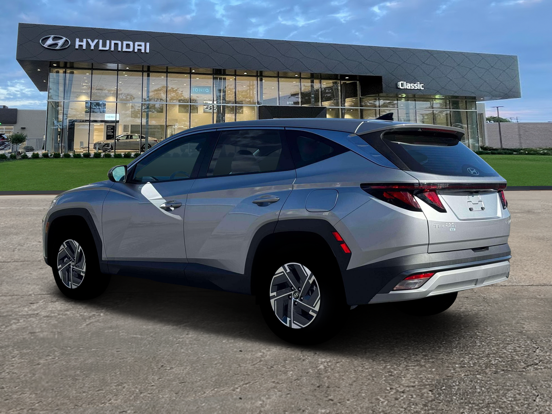 New 2026 Shimmering Silver Metallic Hyundai Blue SE image 4
