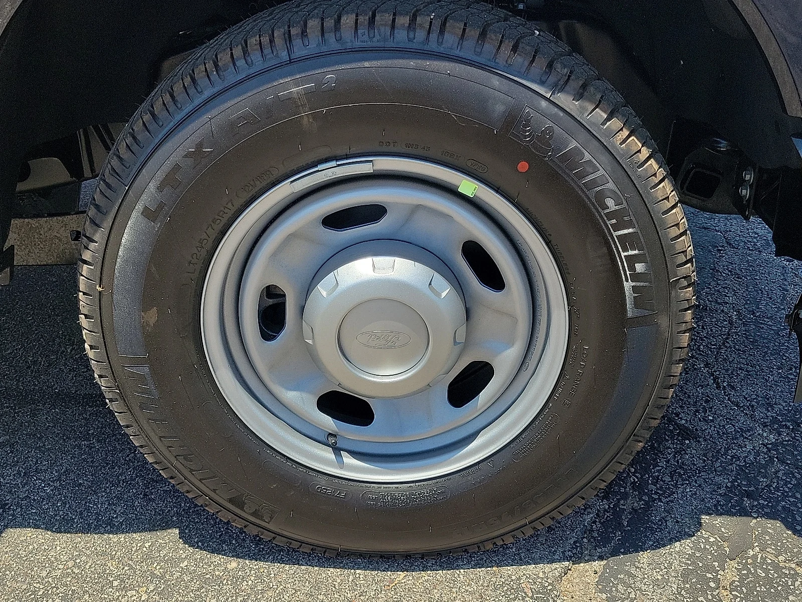 New 2025 Antimatter Blue Metallic Ford F-350&reg; XL image 7