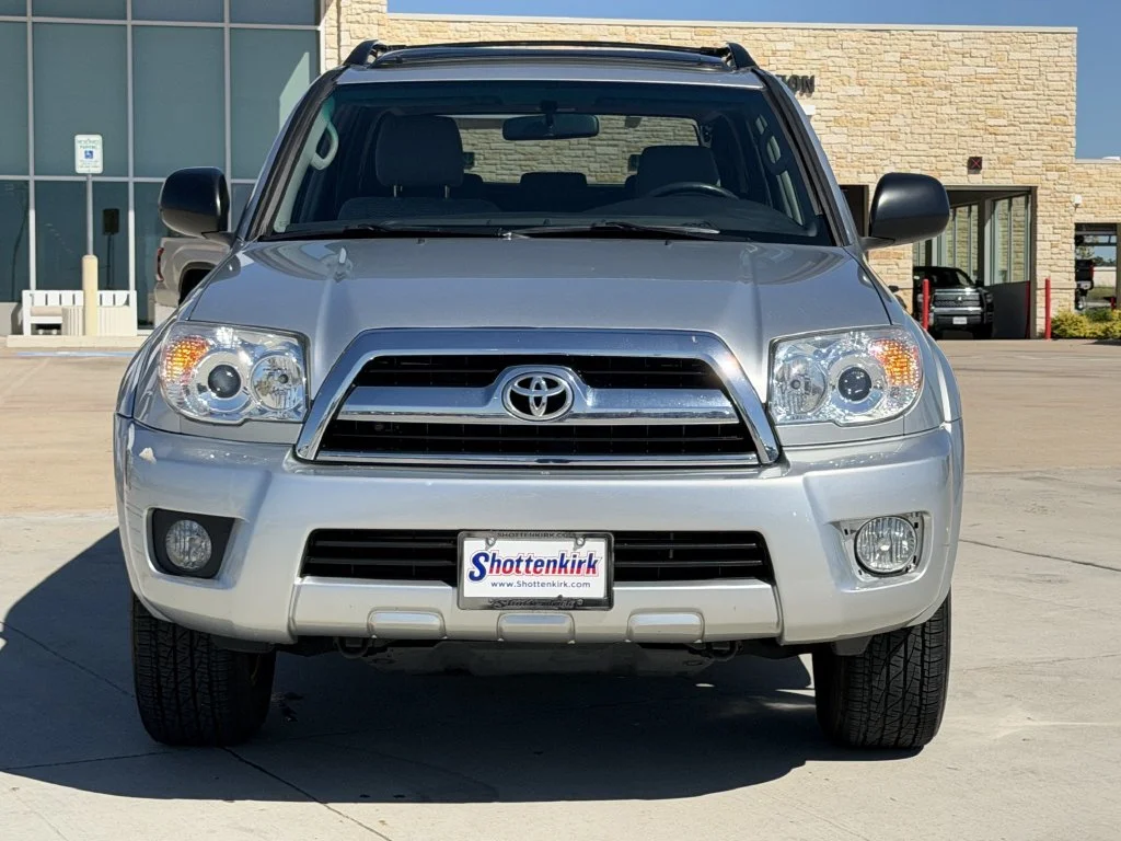 Used 2008 Silver Toyota SR5 image 6