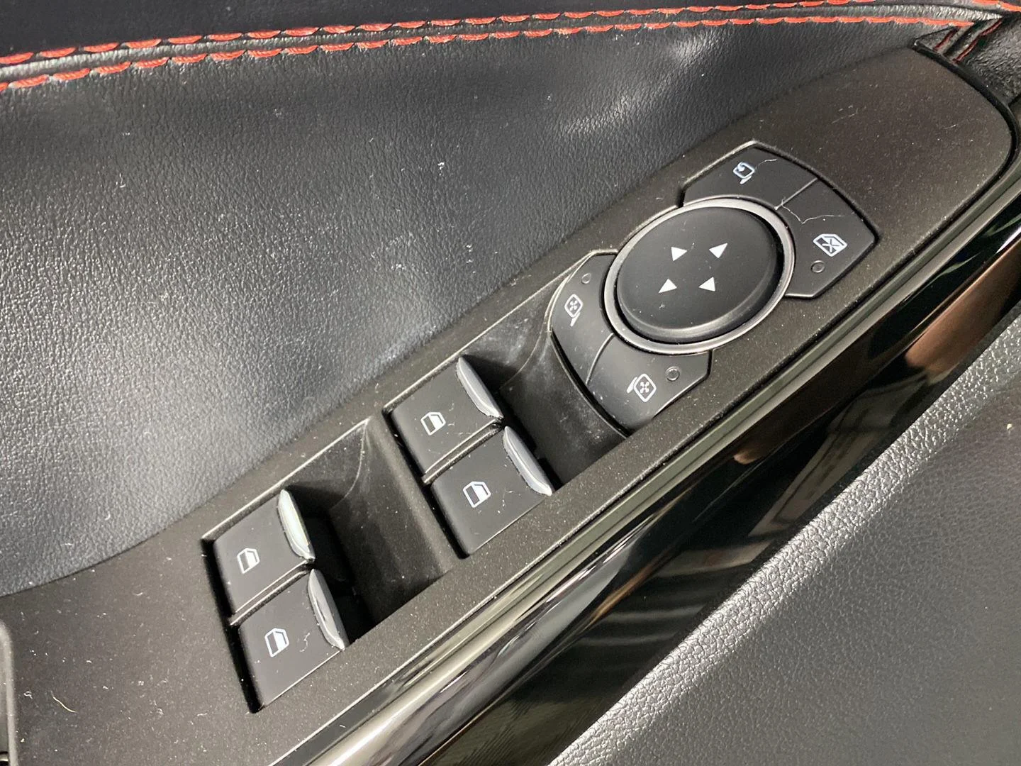 Used 2022 Gy Ford ST-Line image 13