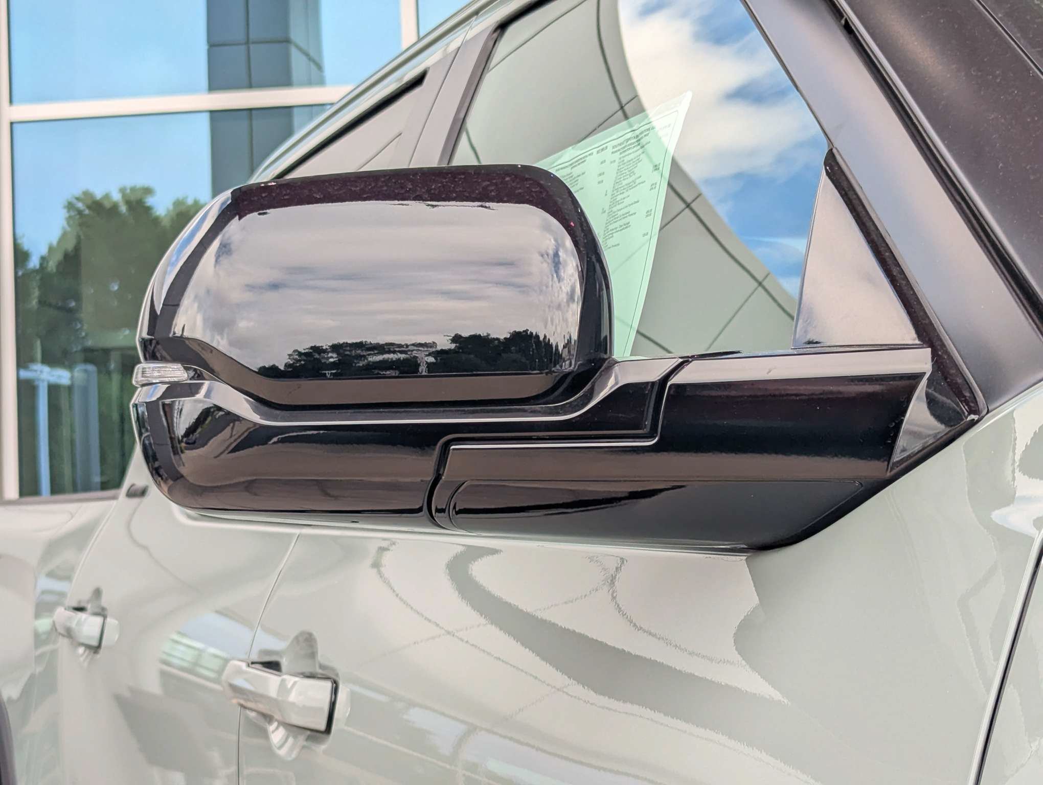 2026 Toyota Tundra Limited - Photo 15