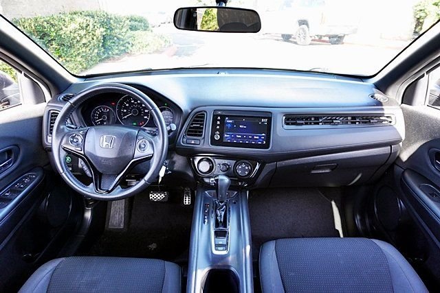 Used 2021  Honda Sport image 16