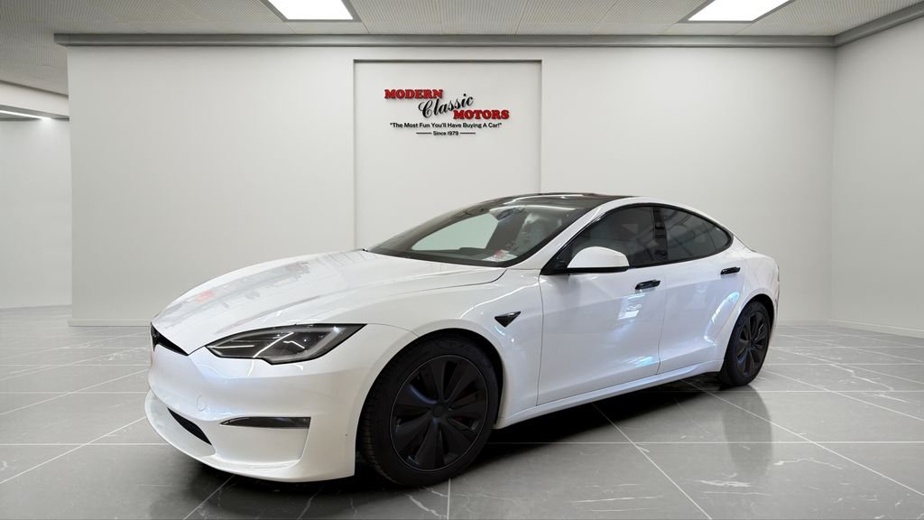 2023 Tesla Model S Plaid