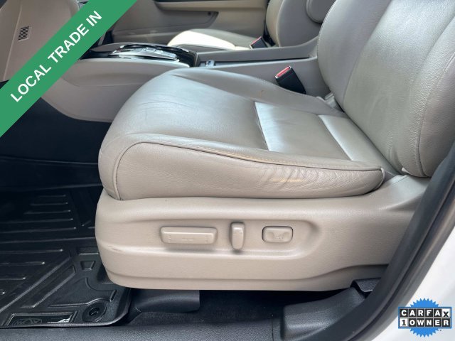 Used 2017 White Honda Touring image 28