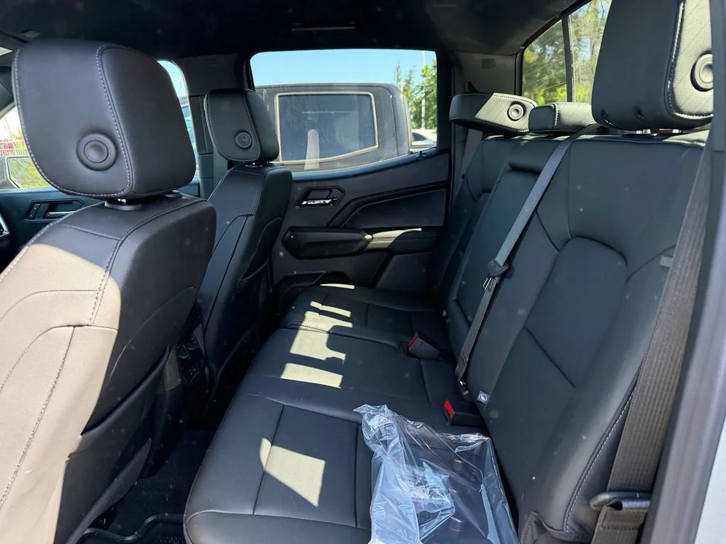 New 2026 Sterling Metallic GMC Elevation image 23