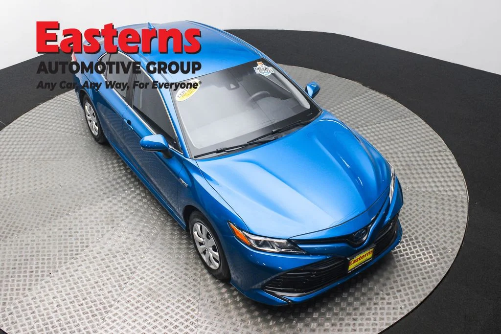 Used 2020 Blue Toyota LE image 3