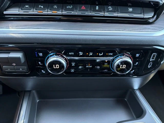 2026 GMC Sierra 1500 SLT - Photo 14