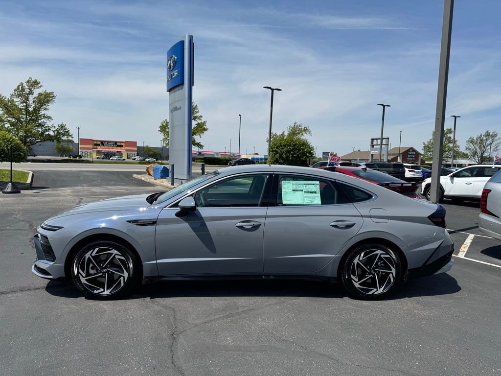 New 2026 Blue Hyundai SEL Sport image 4