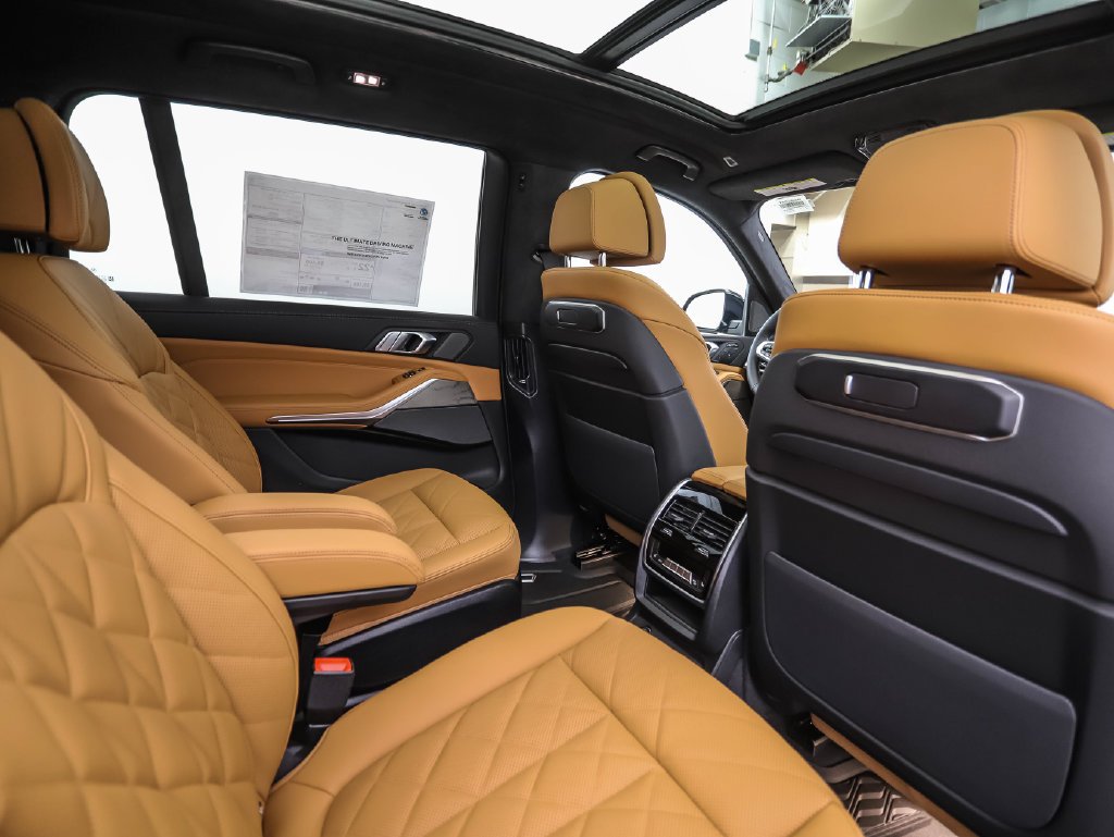 New 2027 Carbon Black Metallic BMW xDrive40i image 30