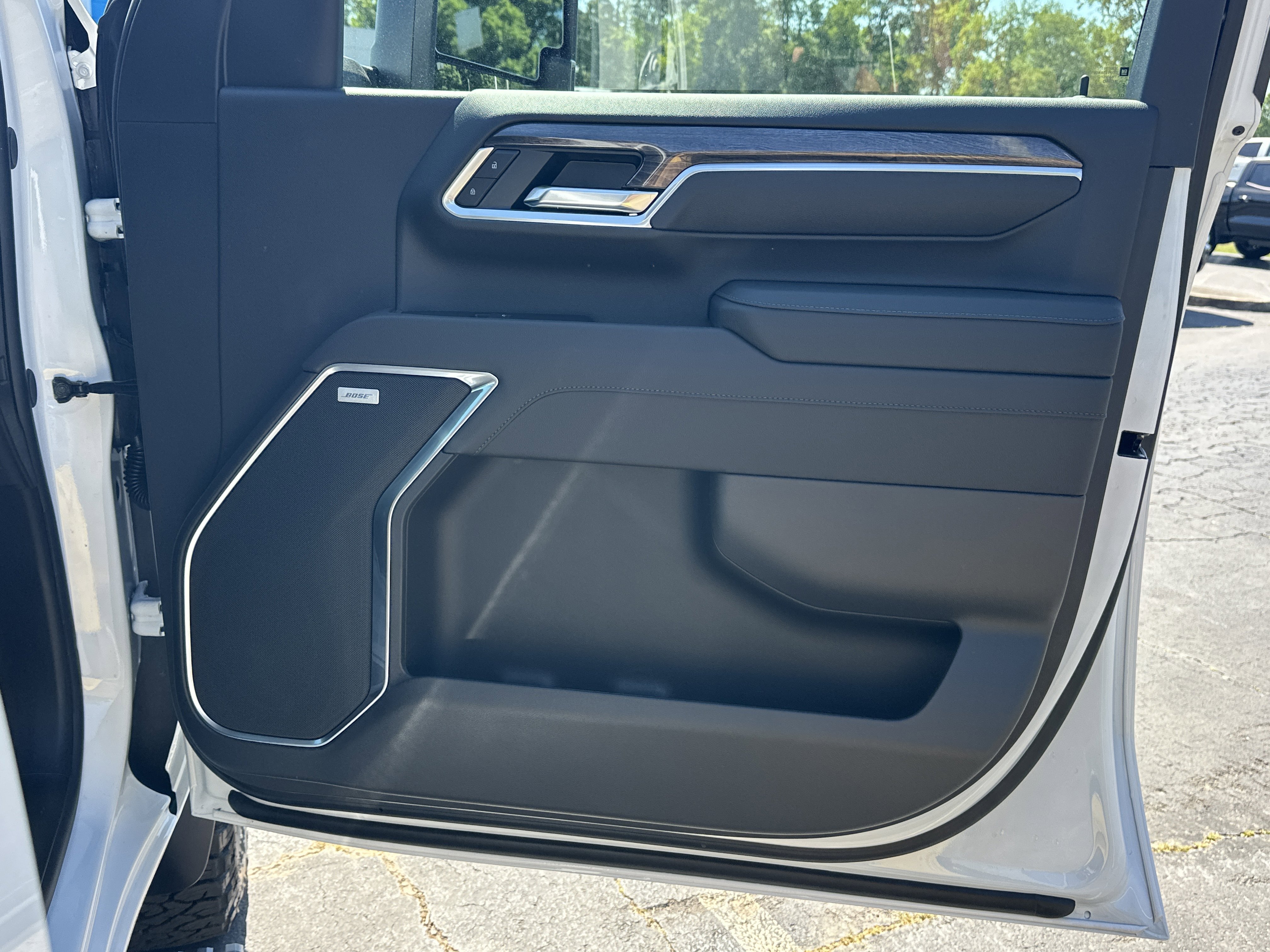New 2026 Summit White Chevrolet LTZ image 15
