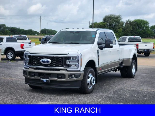 New 2026 Star White Metallic Tri-Coat Ford F-350® King Ranch® image 3