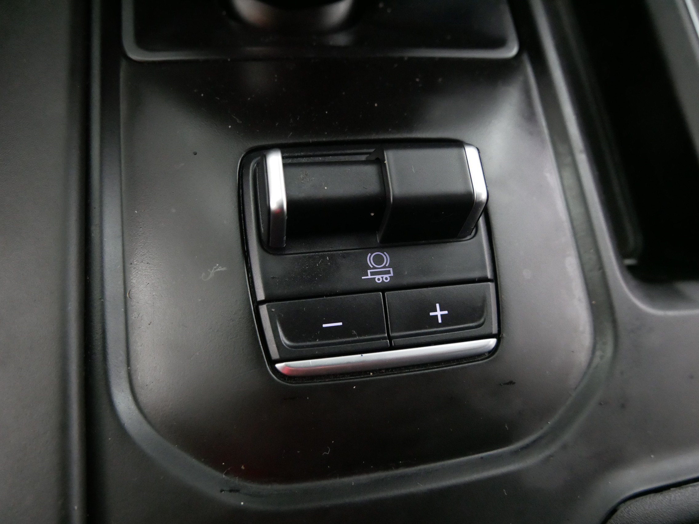 Used 2023 White Frost Tricoat GMC Denali Ultimate image 29