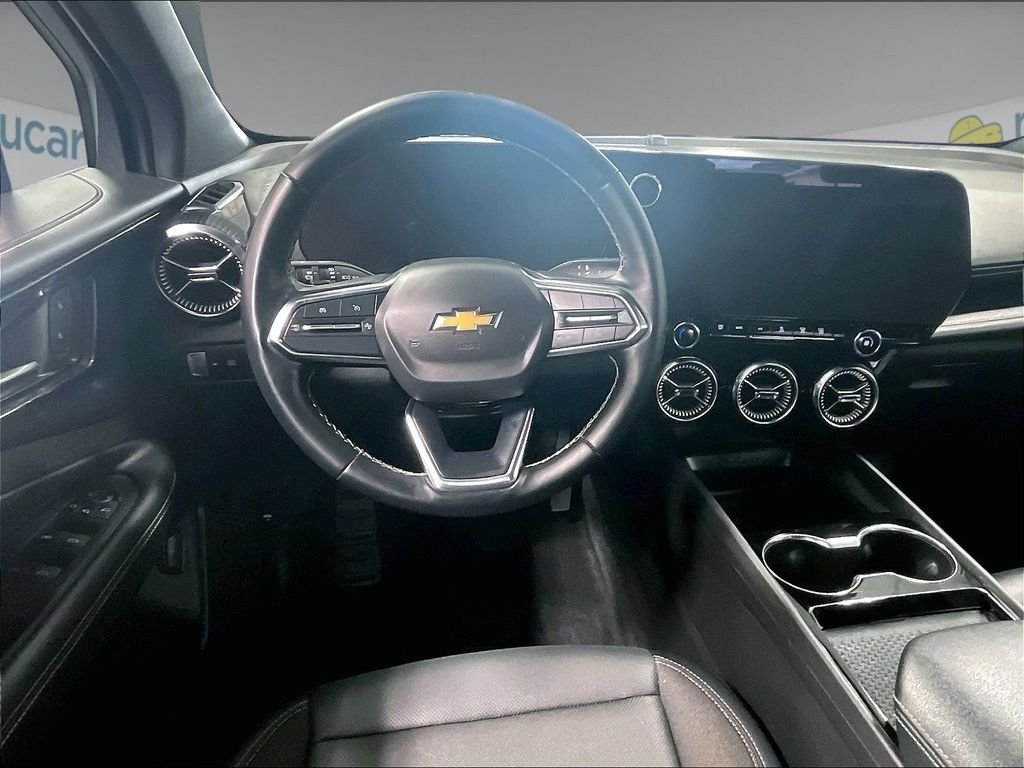 Used 2024 Gray Chevrolet LT image 18