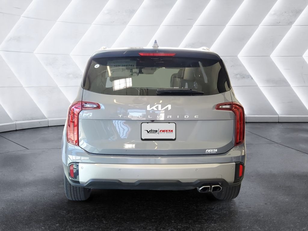 Used 2025 Silver Kia S image 5