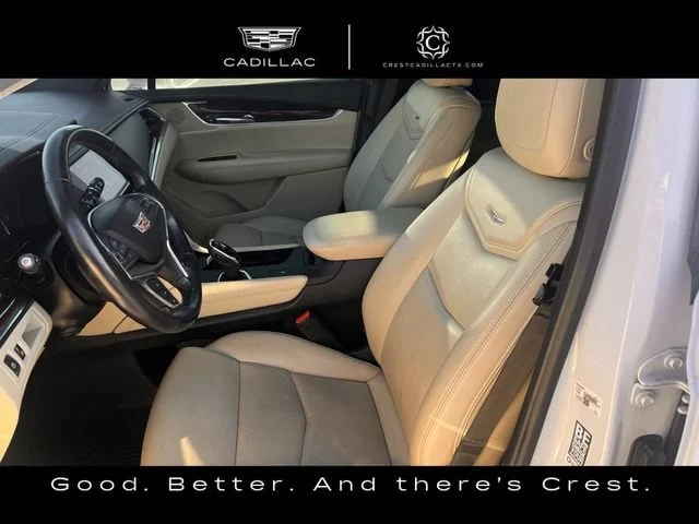 Used 2019 Crystal White Tricoat CADILLAC Luxury FWD image 21