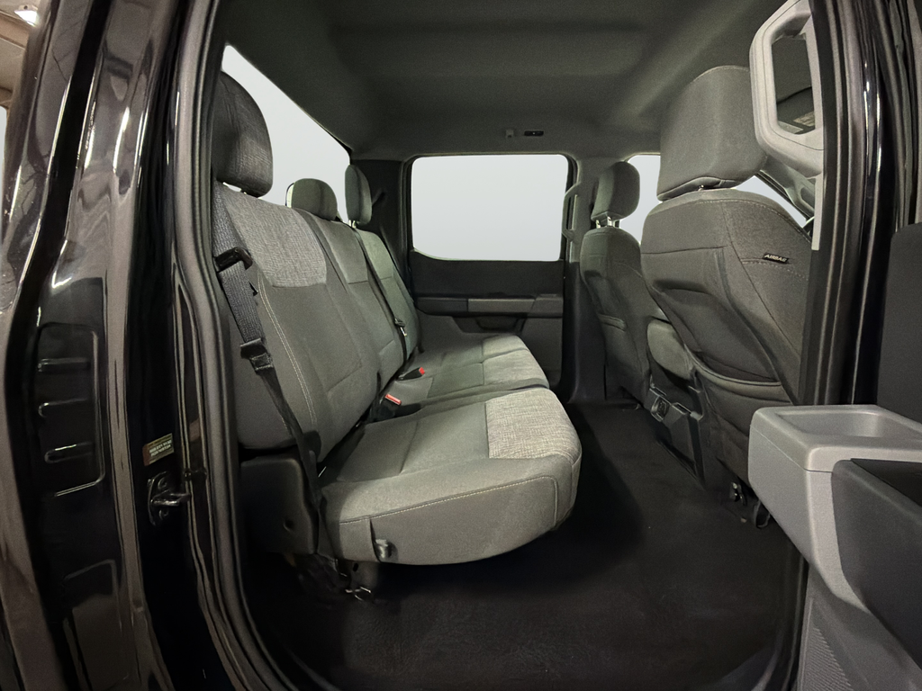 Used 2023 Black Ford XLT image 25