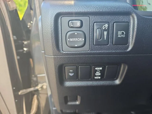 Used 2020 Black Toyota SR5 image 25