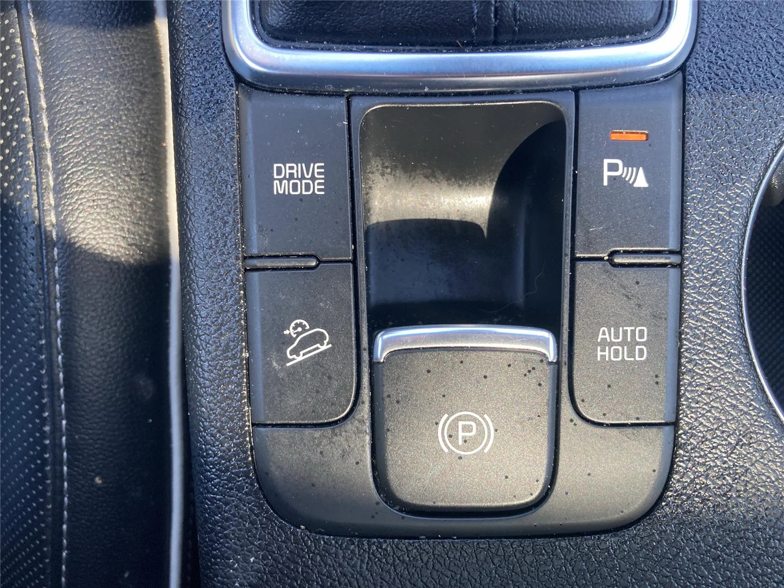 Used 2022 Sparkling Silver Kia SX Turbo image 16