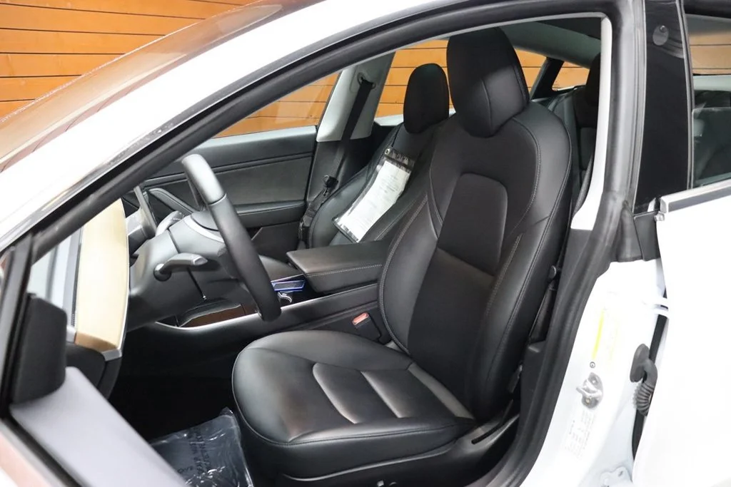 Used 2020 Pearl White Multi-Coat Tesla Long Range image 28