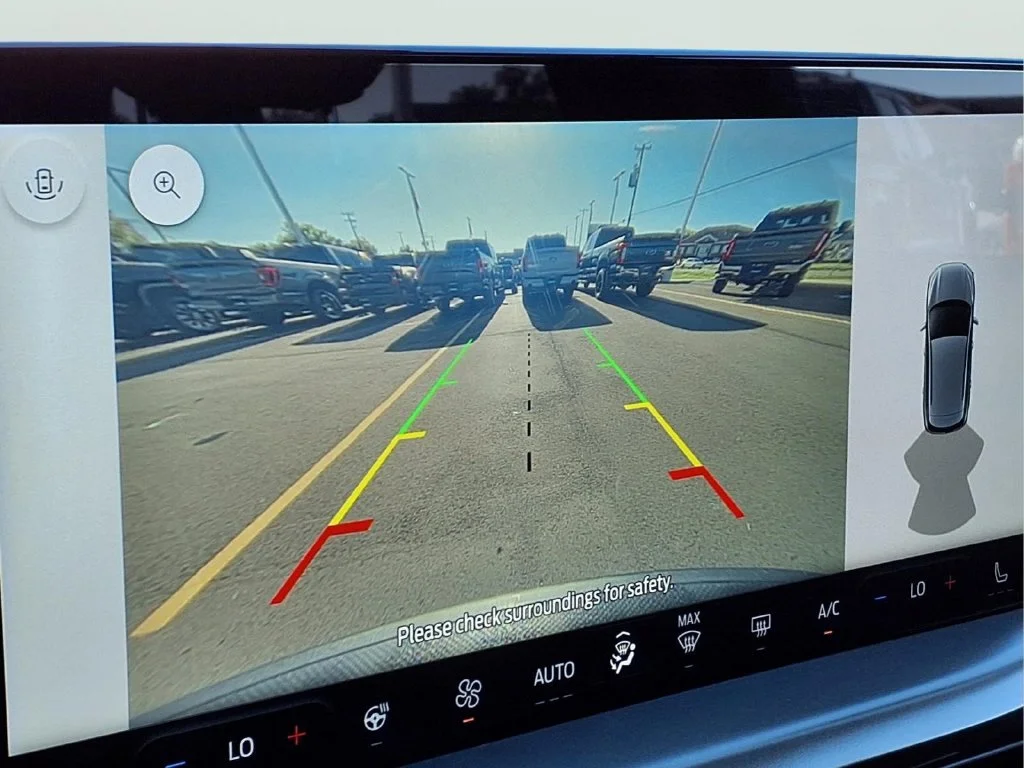 Used 2023 White Ford Active image 19