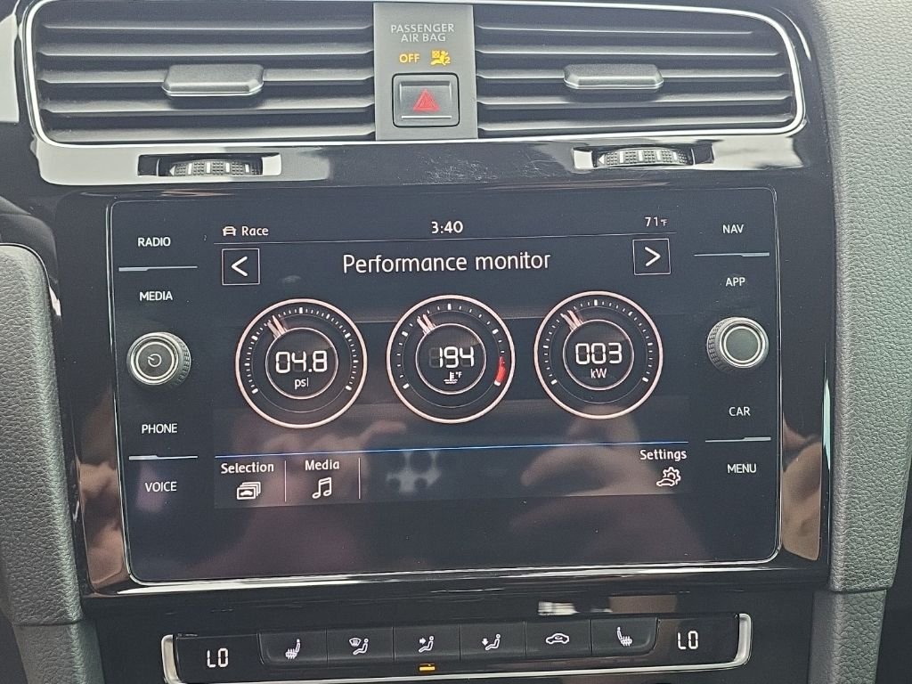 Used 2018  Volkswagen DCC & Navigation 4Motion image 20