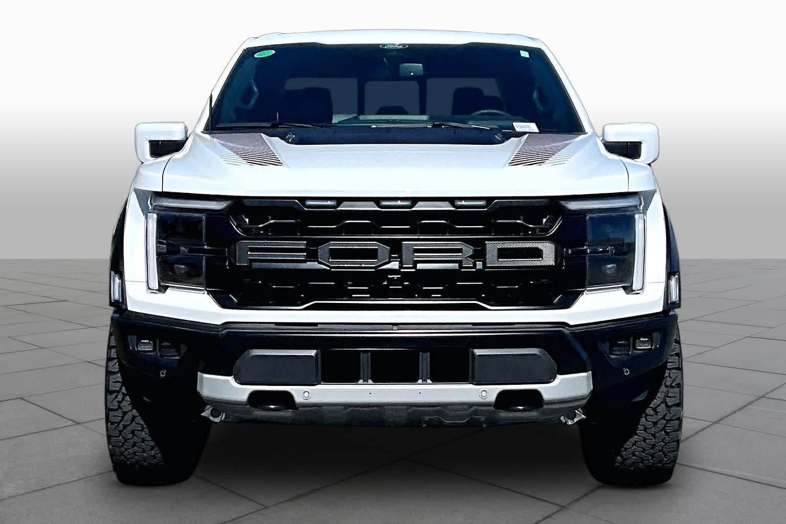 Used 2025 Oxford White Ford Raptor image 4