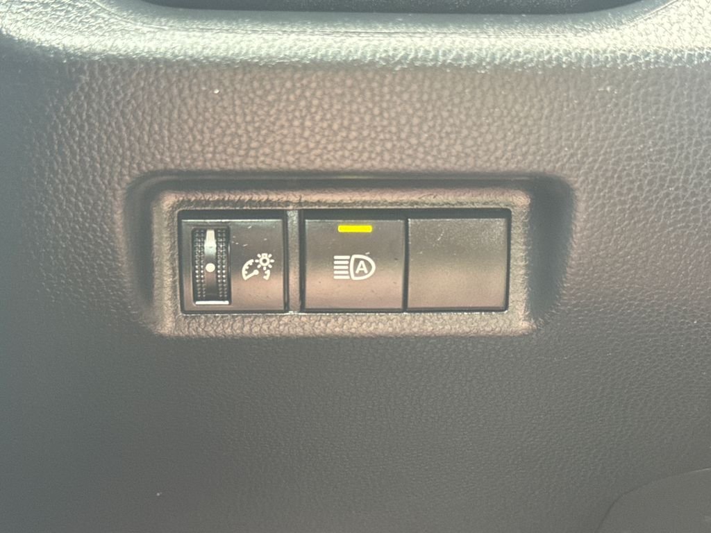 Used 2019 Silver Toyota LE image 29