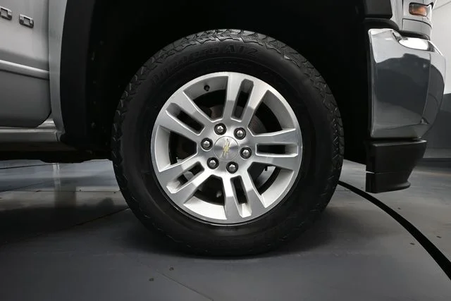 Used 2016 Silver Chevrolet LT image 15