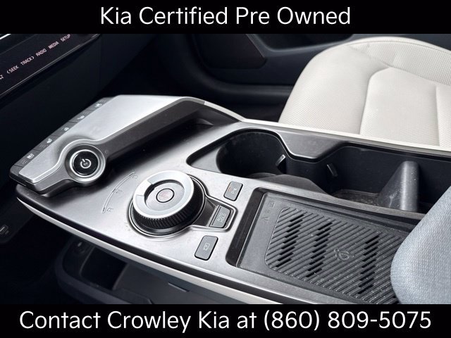 Certified Used 2024 Gray Kia Wind image 13