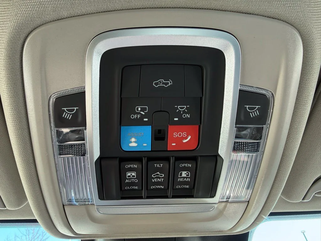 2026 RAM 3500 Laramie - Photo 26