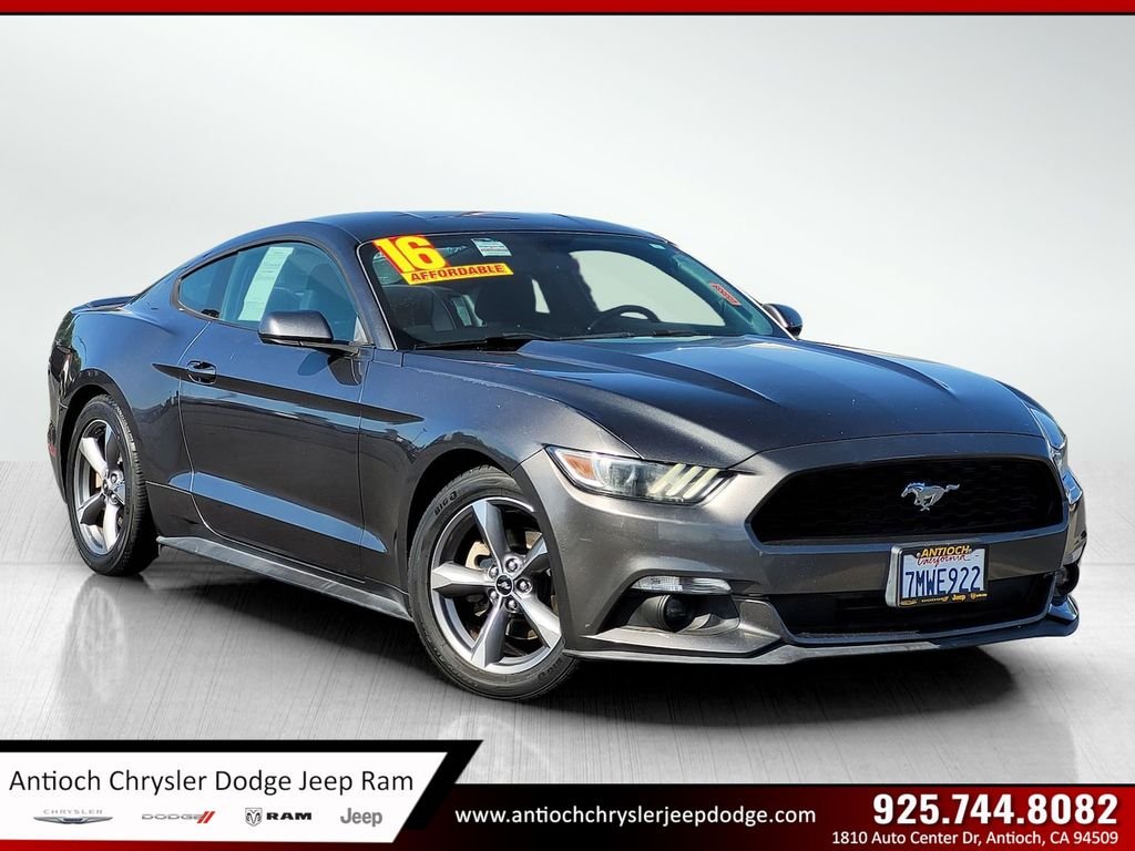 2016 Ford Mustang V6 Coupe's photo