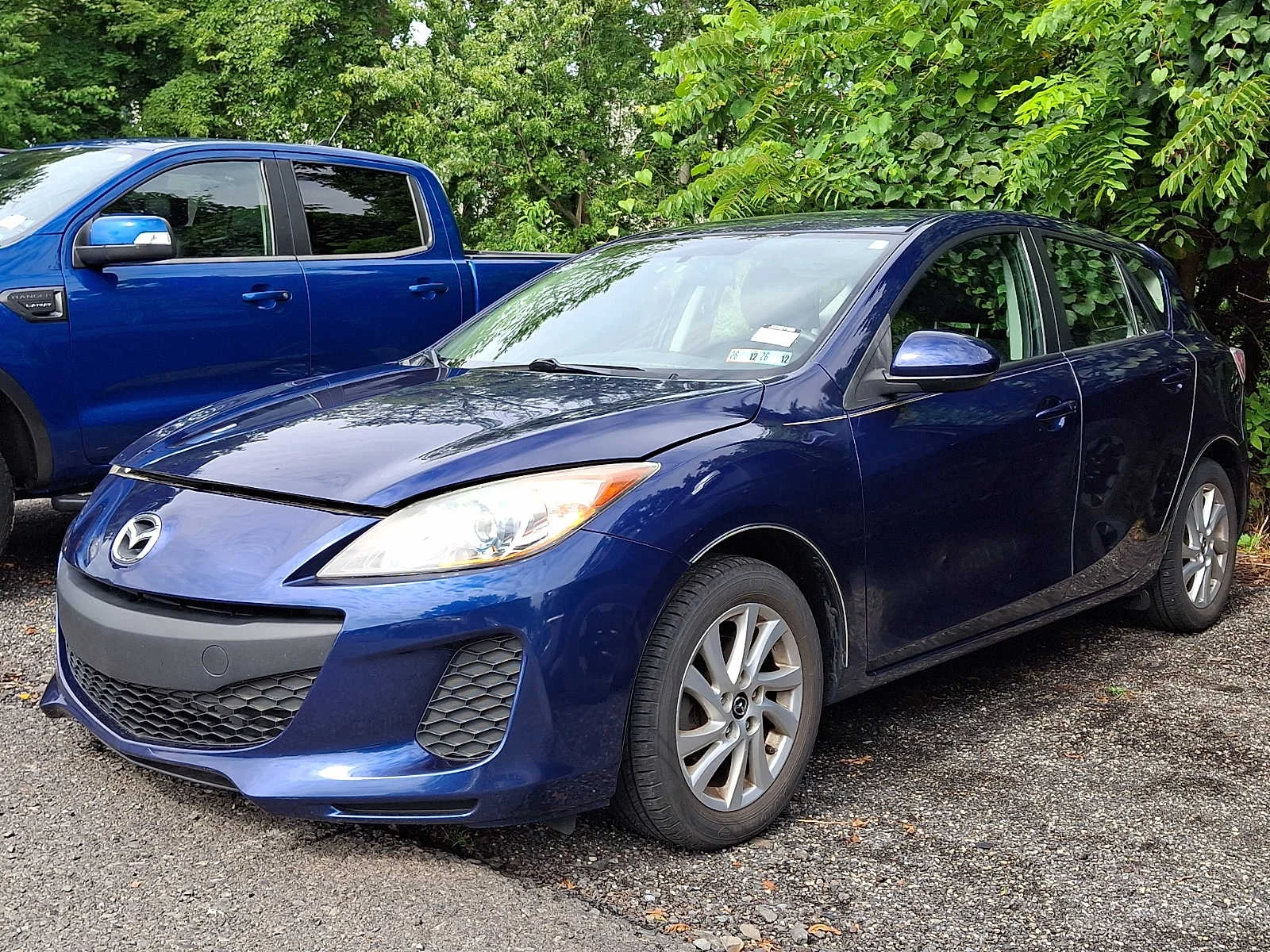 Used 2013 Indigo Lights Mica Mazda i Touring image 3
