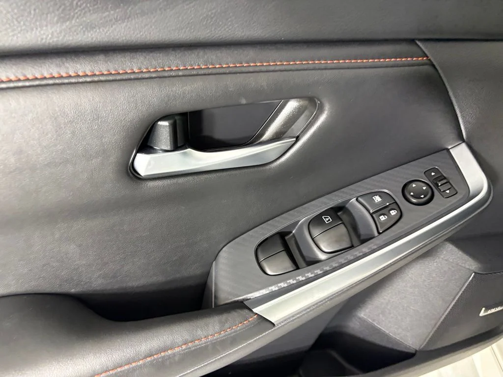 Certified Used 2025 White Nissan SR image 20