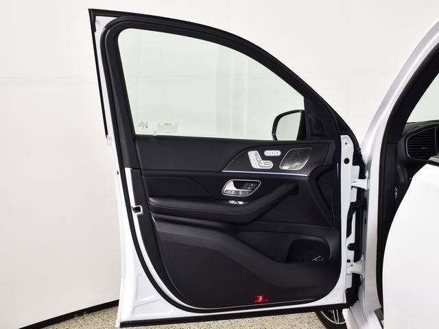 New 2026 MANUFAKTUR Moonlight White Magno Mercedes-Benz GLS 450 image 66