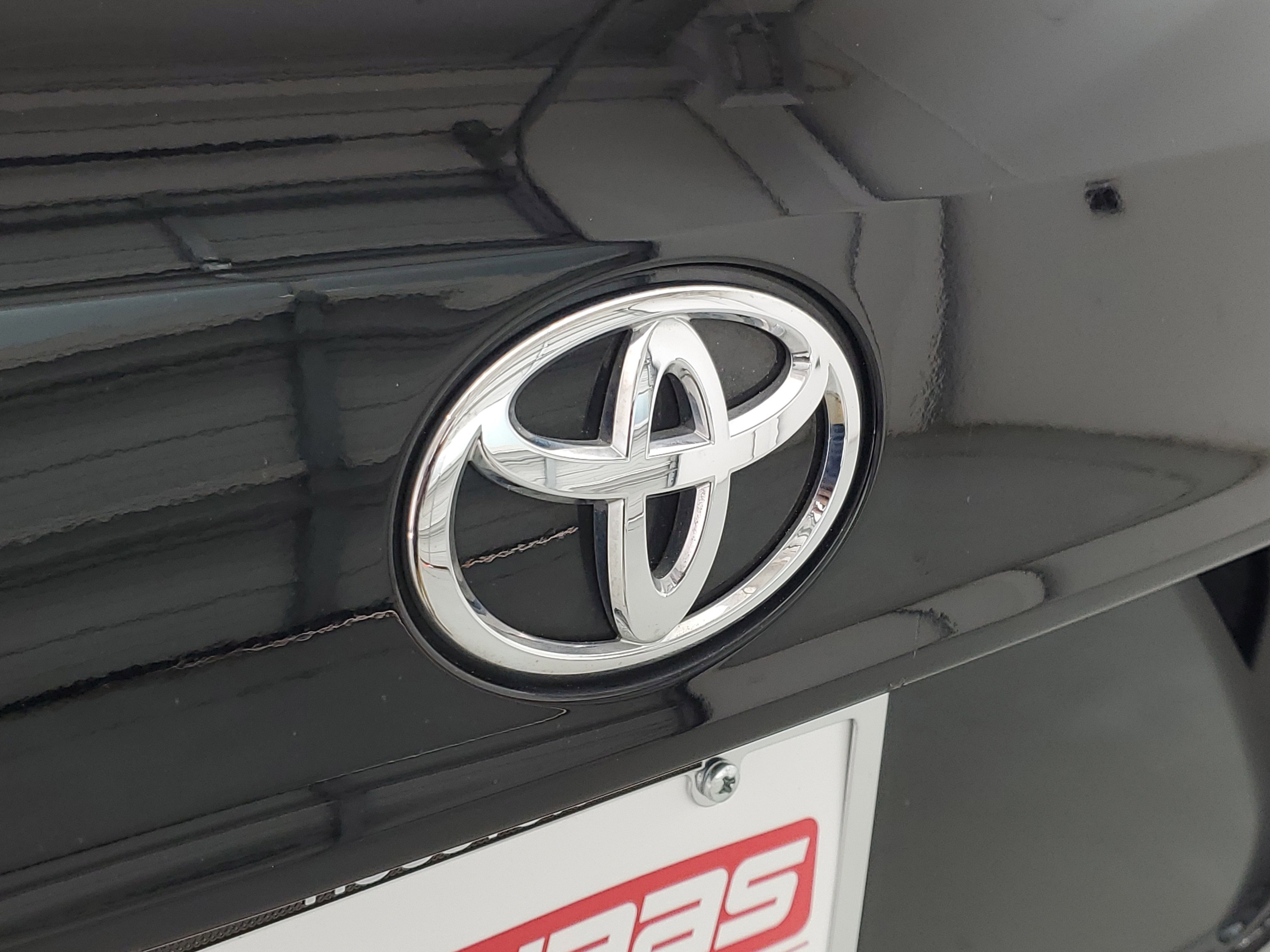 2024 Toyota Highlander LE - Photo 9