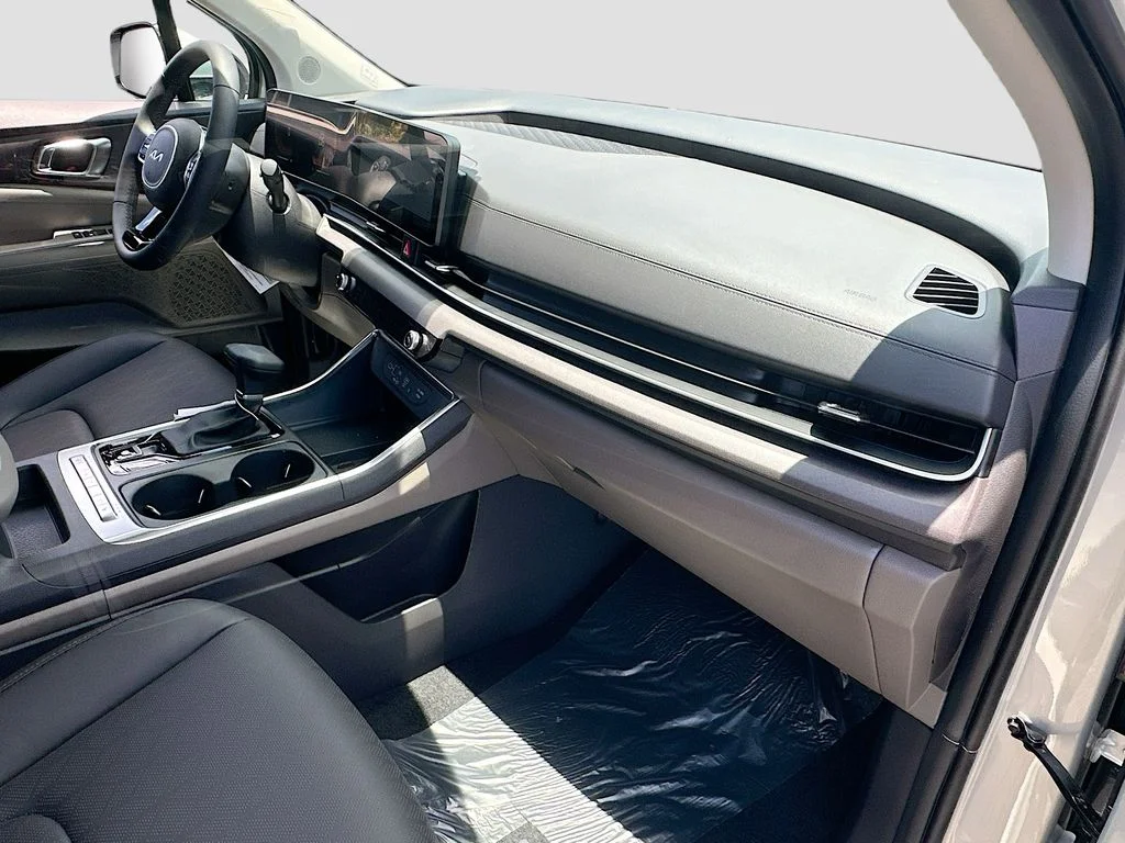 New 2026 Ivory Silver Kia EX image 30