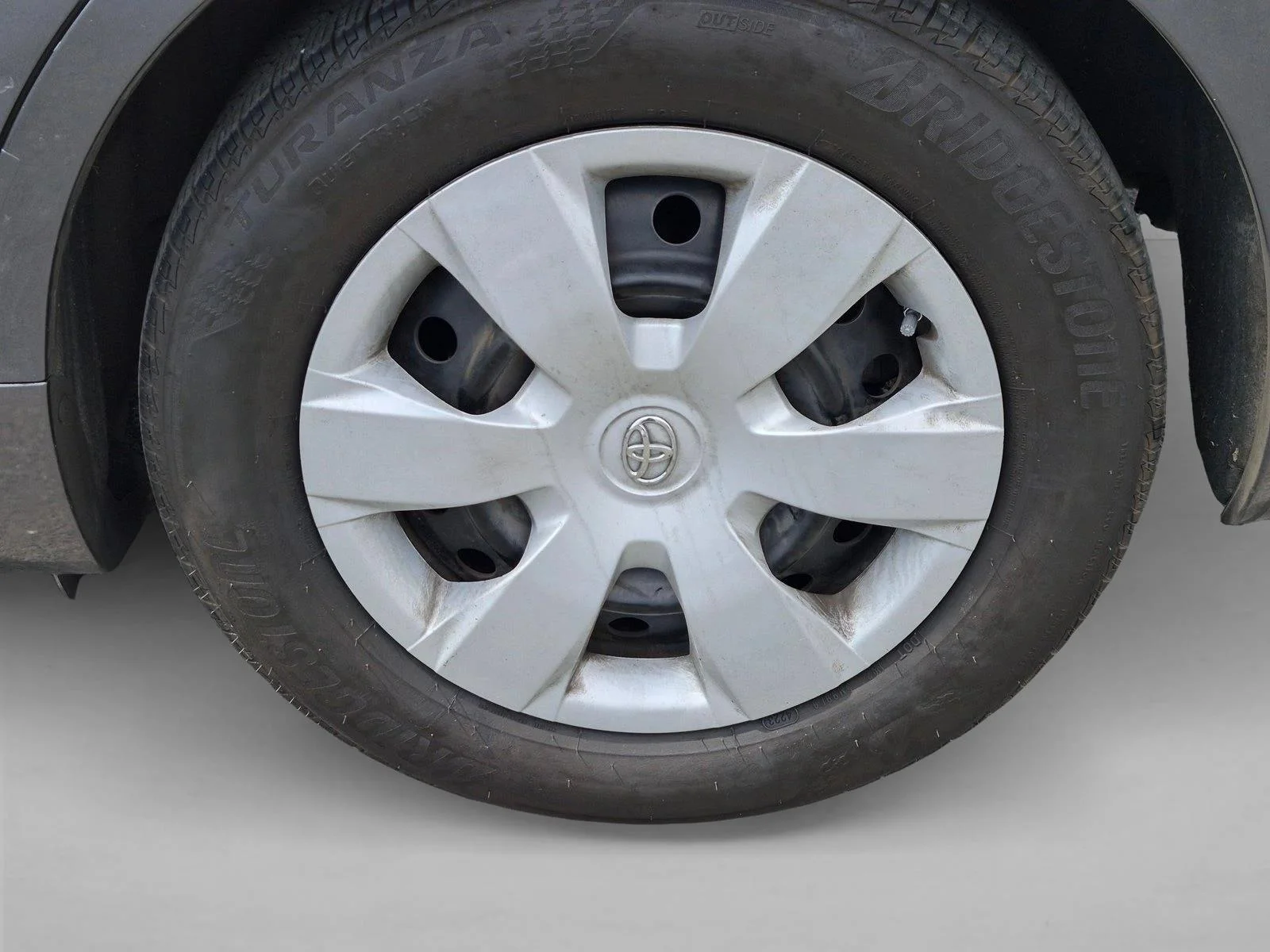 Used 2011 Magnetic Gray Metallic Toyota LE image 13