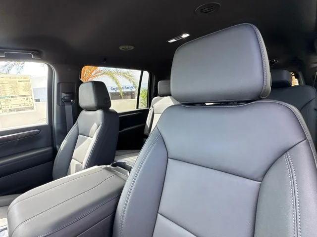 New 2026 White Chevrolet Z71 image 17