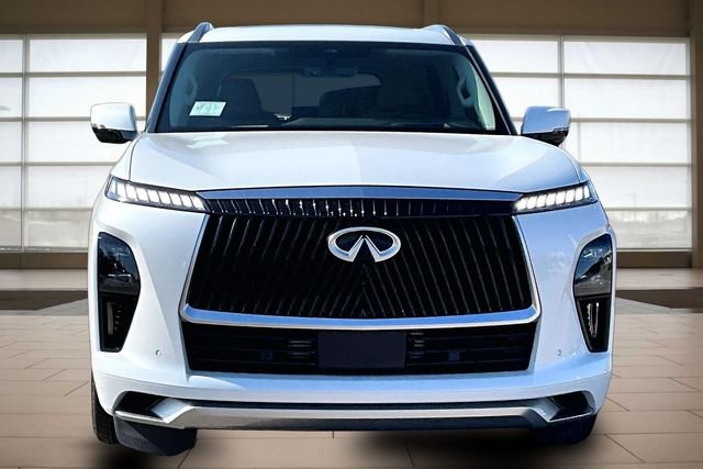 2027 INFINITI QX80 Luxe - Photo 3