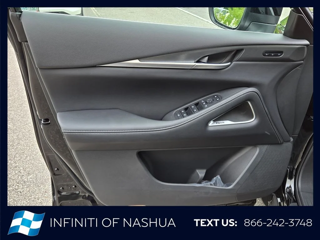 New 2027 MINERAL BLACK INFINITI Luxe AWD image 8